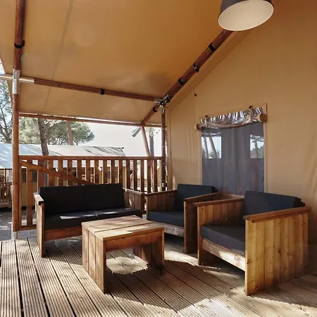 مكان تخييم Resort-bungalow Park Mas Patoxas بالس